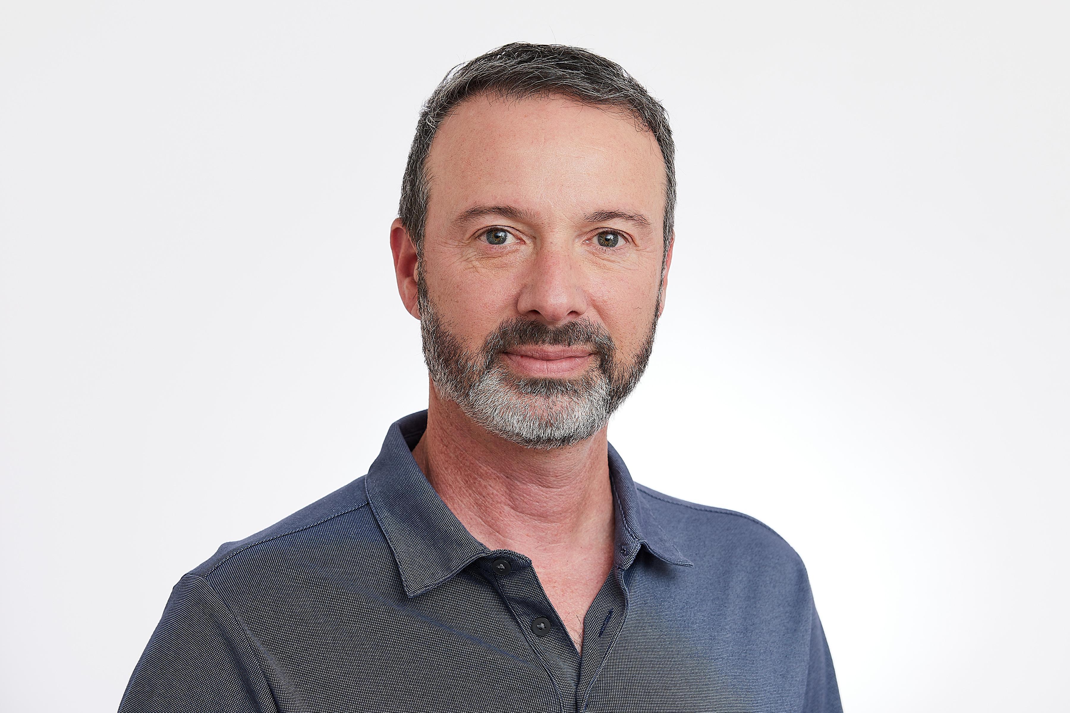 Eric Fogel image