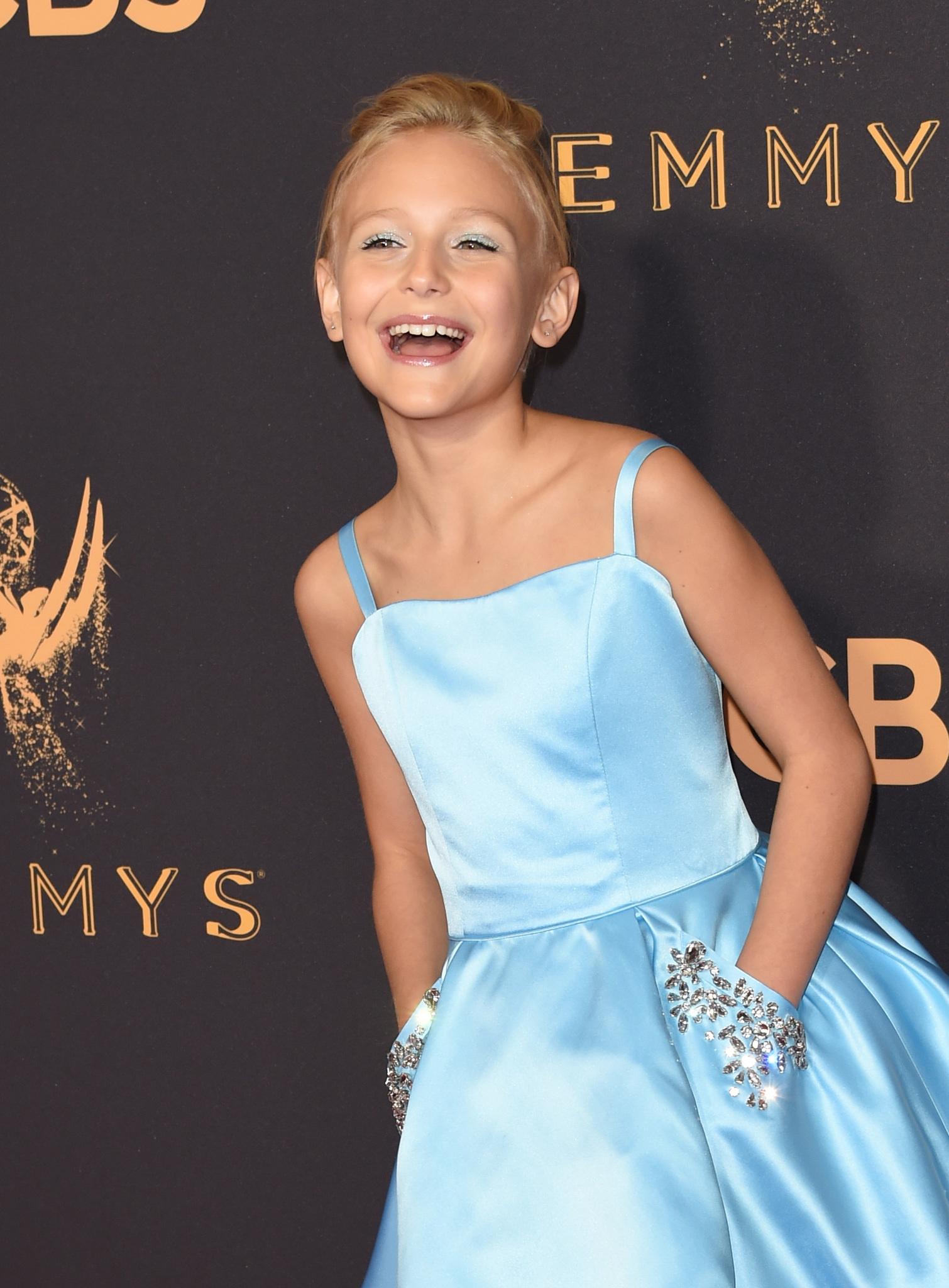 Alyvia Alyn Lind image