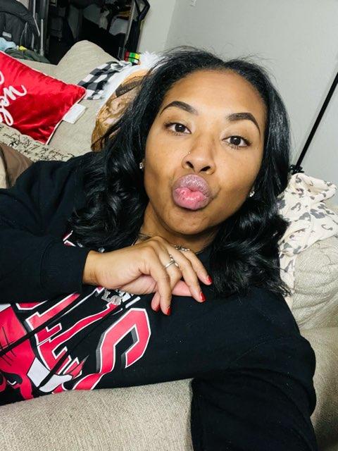 Lo profile photo