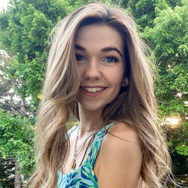 Julie profile photo